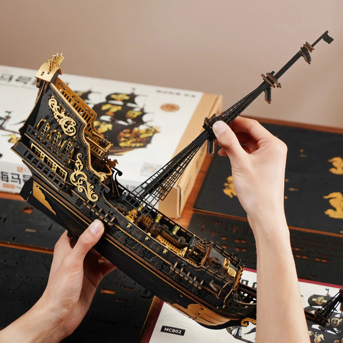 Baroque Seahorse Warship 3D Wooden Puzzle Kit - Artsystoria®