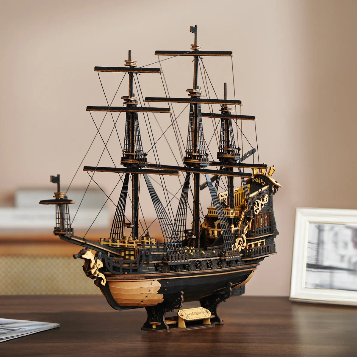 Baroque Seahorse Warship 3D Wooden Puzzle Kit - Artsystoria®